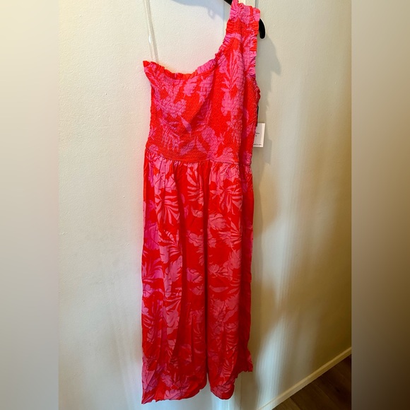 Beautiful One Shoulder Floral Dress - Picture 3 of 8